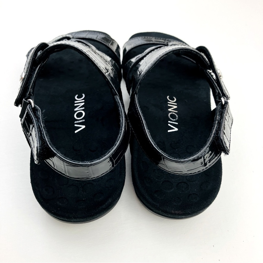 Vionic Paro Embossed Sandals - Picture 4 of 7